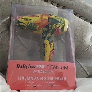 BabylissPRO Titanium Dryer